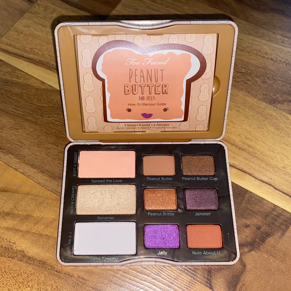 Too Faced Peanut Butter and Jelly palette.